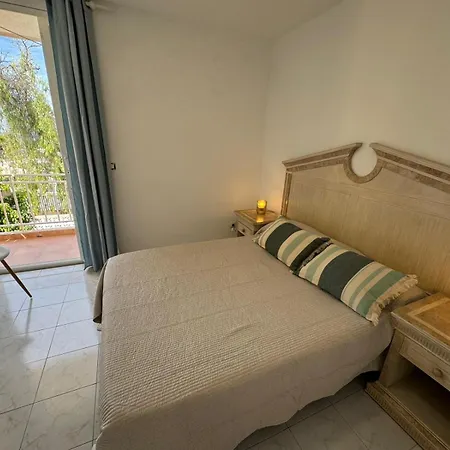 Americas 4-bedroom