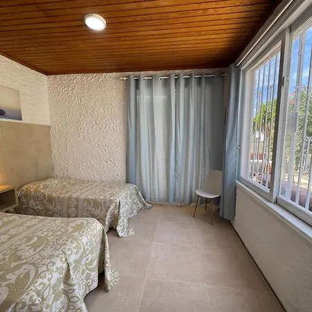Americas 4-bedroom אדחה
